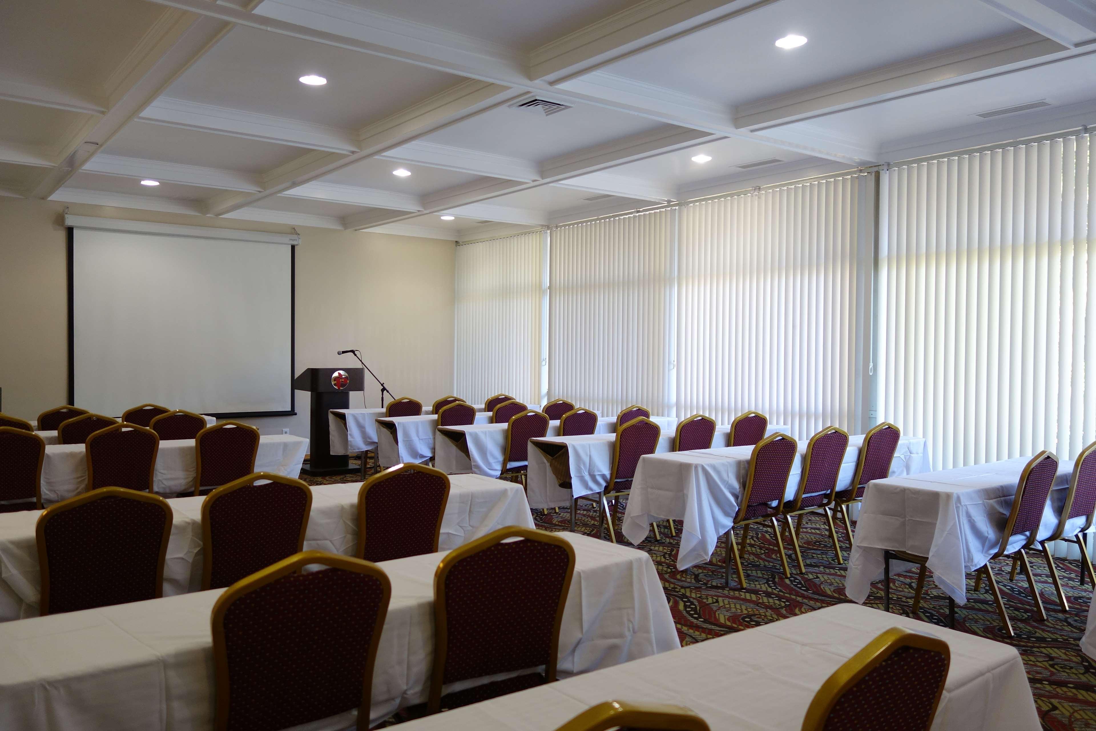 Ramada By Wyndham Sacramento Otel North Highlands Dış mekan fotoğraf