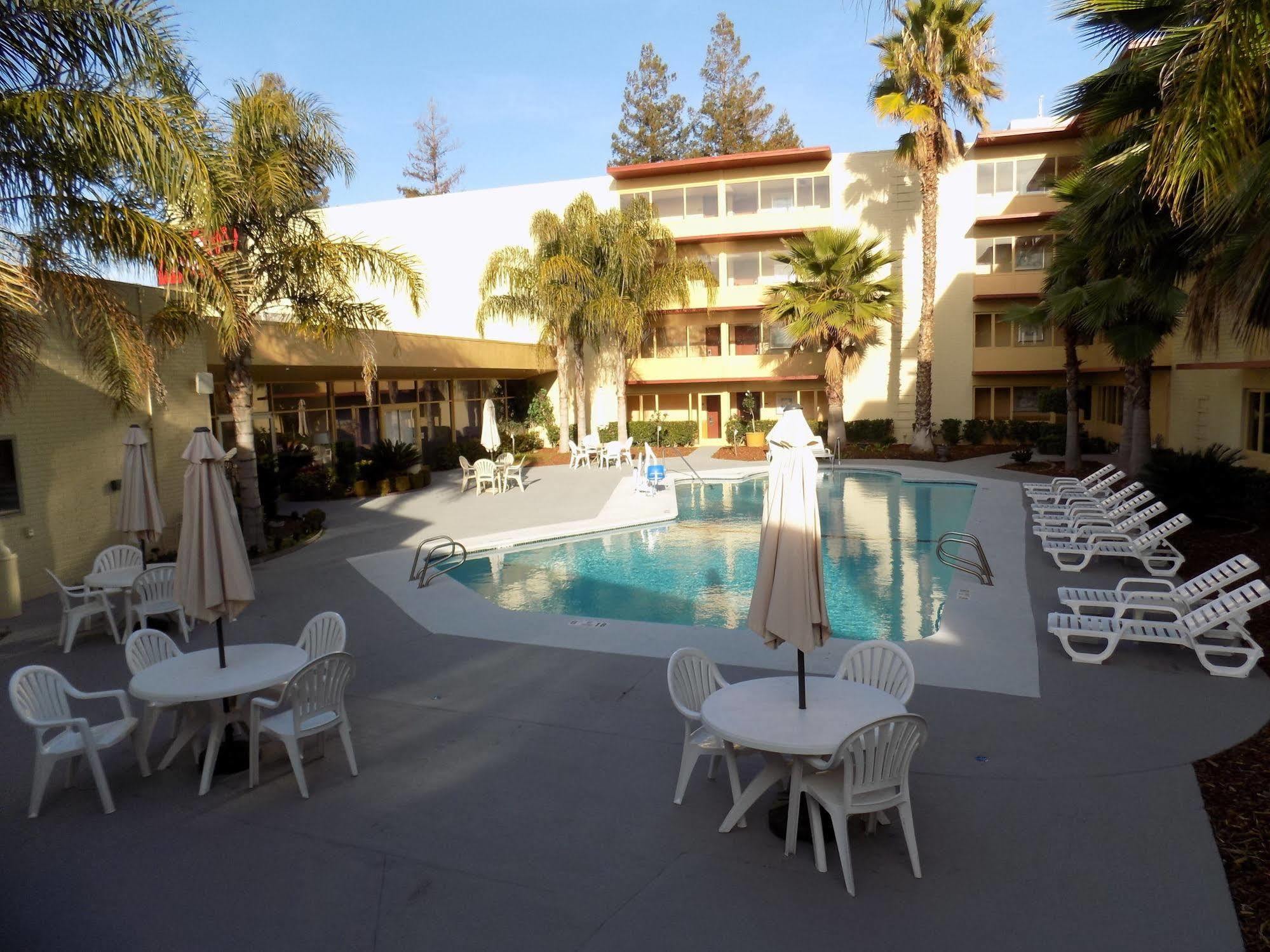 Ramada By Wyndham Sacramento Otel North Highlands Dış mekan fotoğraf